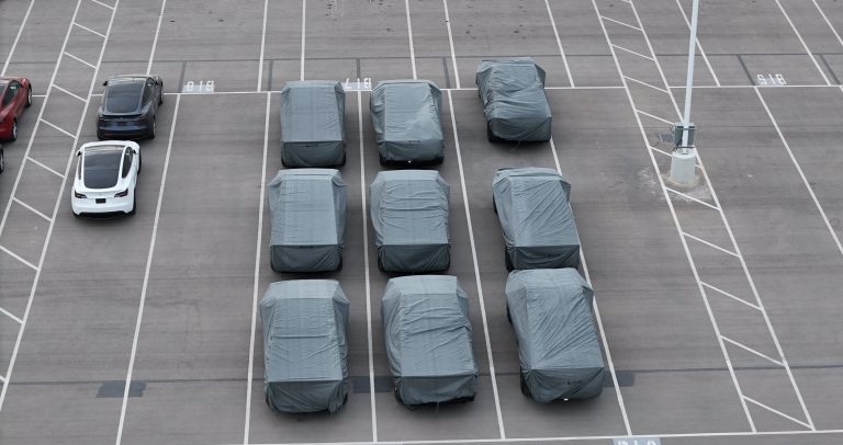 Tesla Cybertrucks are now coming out of Giga Texas in numbers | Electrek