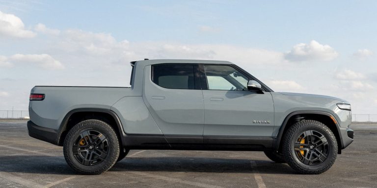 Rivian R1T spotted with test plates near Hyundai facility