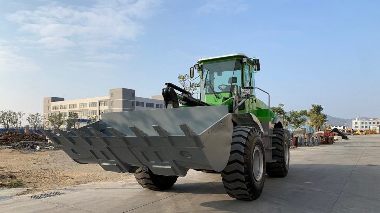 The Port of Baltimore just bought an electric wheel loader | Electrek