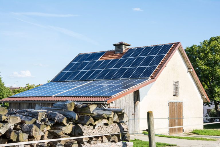 How Many Watts Does a Solar Panel Produce | Unbound Solar