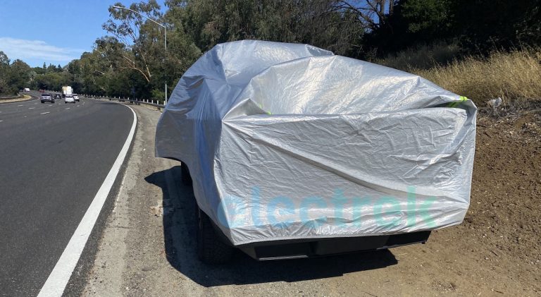 Tesla Cybertruck found broken down on side of the road | Electrek