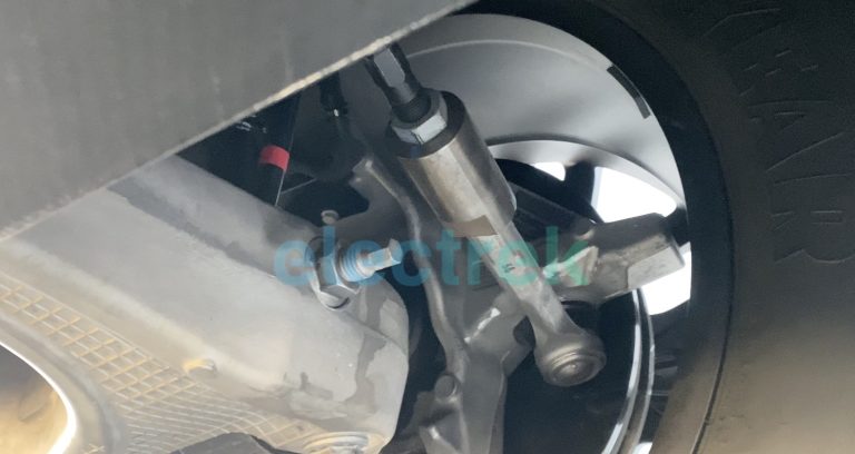 First look at Tesla Cybertruck's suspension | Electrek