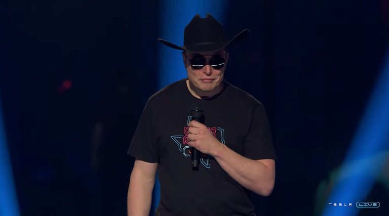 Elon Musk subtly hints Tesla is entering “wartime mode” again